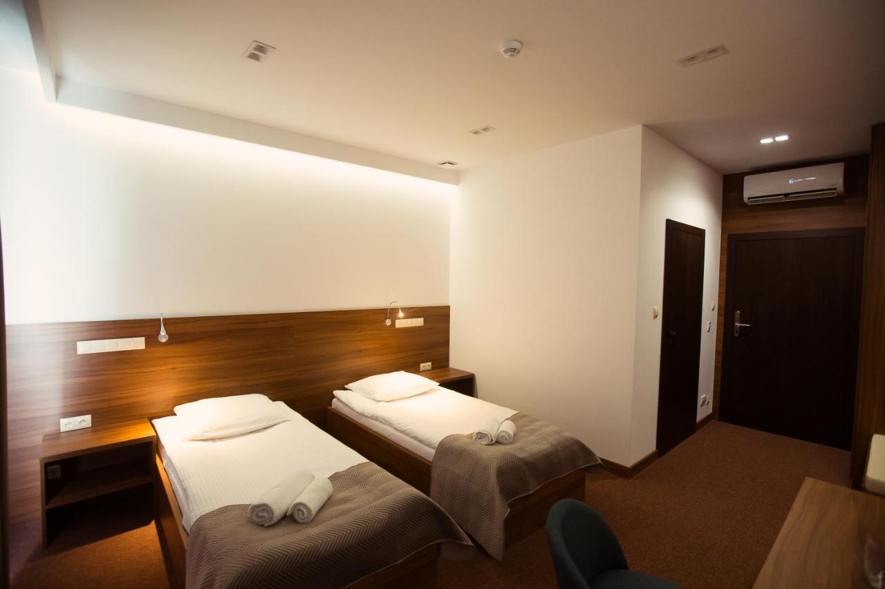 Hotel Rubin Stara Blotnica 外观 照片